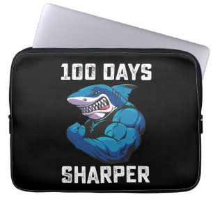 100 Tage Sharper Shark 100. Tag der Schule Gym Laptopschutzhülle