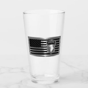 101. Im Flugzeug Division mit amerikanischer Flagg Glas
