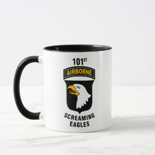 101. Im Flugzeug schreiende Adler Tasse