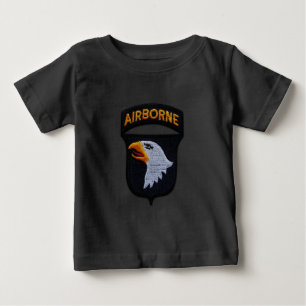 101. im Flugzeug Teilungspatch Baby T-shirt