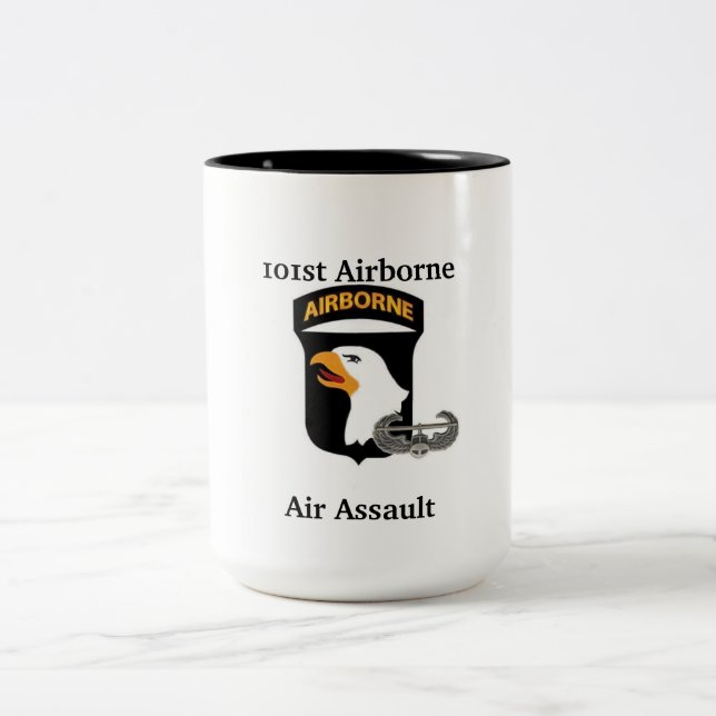 101st Tasse d'assaut aérien de Division Aéroportée (Centre)
