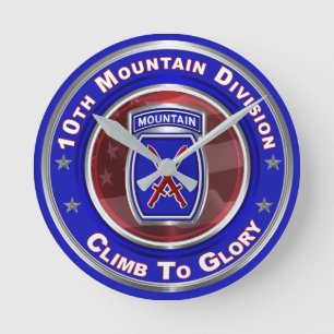 10. Bergdivision "Climb to Glory" Runde Wanduhr