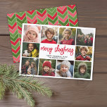 10 FotoCollage - Frohe Weihnachten Rot Grün<br><div class="desc">Tief grünes und rotes Herringbone-Muster — Verwenden Sie 10 quadratische Fotos und machen Sie einen einzigartigen und trendigen Frohen Weihnachtsgrüßen mit einem rustikalen,  modernen Drehbuch auf der Vorderseite und einem festlichen geometrischen Muster auf der Rückseite. Wenn Sie etwas bewegen möchten,  klicken Sie auf die Schaltfläche Anpassen,  um Änderungen vorzunehmen.</div>