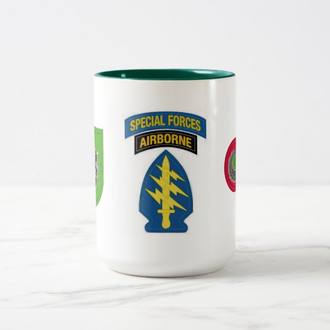 10. SPEZIELLE KRAFT-GRUPPEN-TASSE ZWEIFARBIGE TASSE (Mittel)