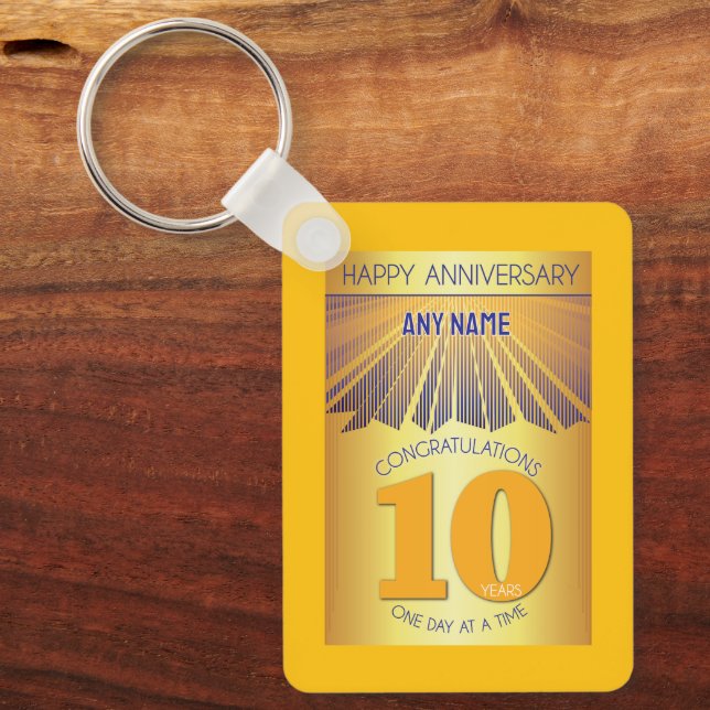 10 Year Sober Anniversary | Golden Ray 12 Step Schlüsselanhänger (Vorderseite)