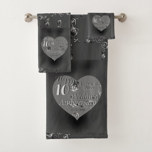 10e anniversaire de Mariage Tin Heart Rose serviet (En situation)