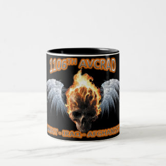 1106th AVCRAD lodernder Schädel u. Flügel-Tasse Zweifarbige Tasse