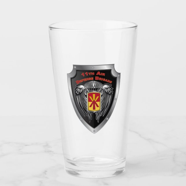 11. Luftverteidigungsschild "Zug um Kampf" Glas (Vorderseite)
