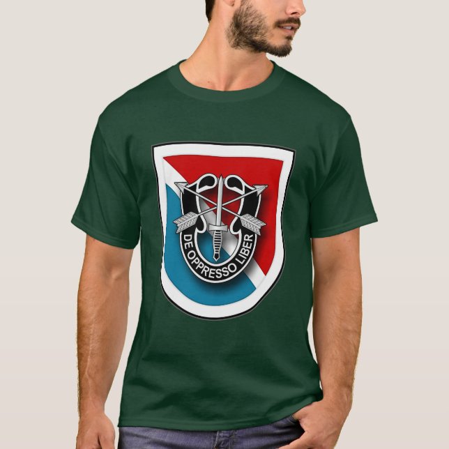 11. Spezielle Kraft-Gruppe - im Flugzeug T-Shirt (Vorderseite)