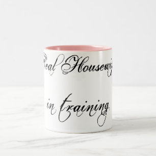 11oz 2 Tone Tasse-Real Hausfrau in Ausbildung Zweifarbige Tasse