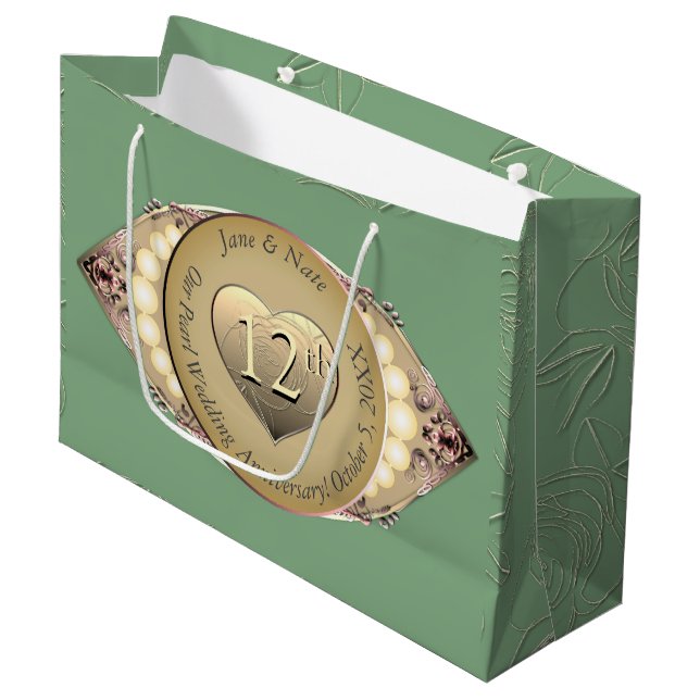 12/30. Pearl Wedding Anniversary Gift Bag Große Geschenktüte (Vorderseite Schrägansicht)