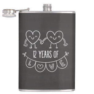 12. Jubiläum Geschenk Chalk Herzen Flachmann