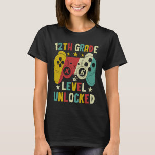 12. Klassenstufe freigeschaltetes Retro-Videospiel T-Shirt
