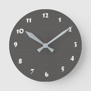 12 Zahlenoptionen zur Auswahl aus dunkelgrauer Uhr