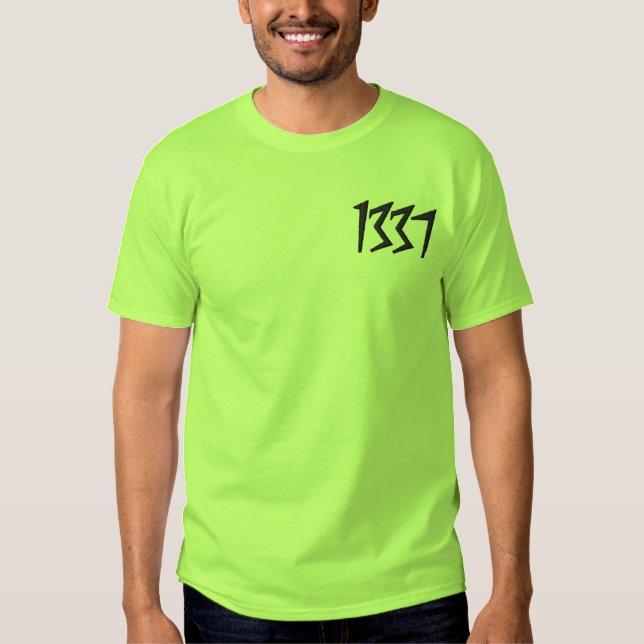 1337 BESTICKTES T-Shirt (Vorderseite)