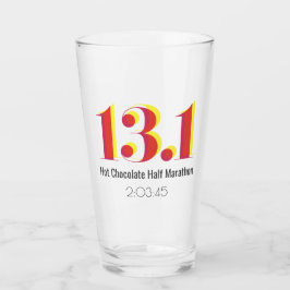 13.1 Halbmarathon mit fett gelbem roten Text Glas
