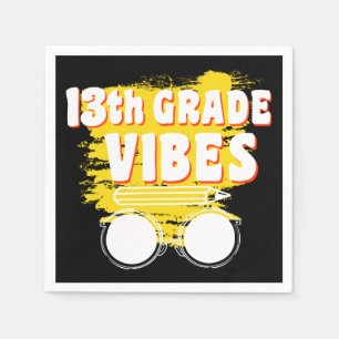 13. Klasse Vibes-Shirt Zurück zur Schule Erster Ta Serviette