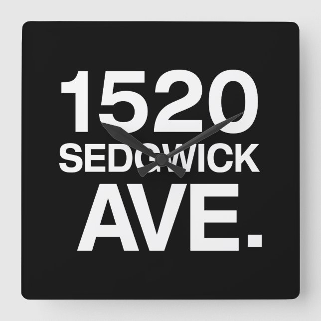 1520 SEDGWICK AVE. QUADRATISCHE WANDUHR (Vorderseite)