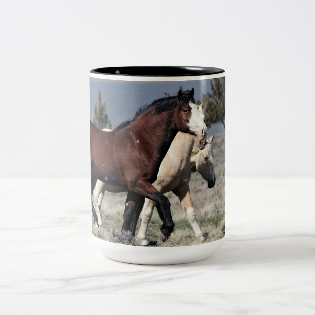 15oz von ZEUS für Ihren MUSTANG MUD! Zweifarbige Tasse (Mittel)