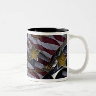 1776 ZWEIFARBIGE TASSE
