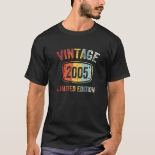 17 Jahre alt Vintag 2005 17. Geburtstag T-Shirt