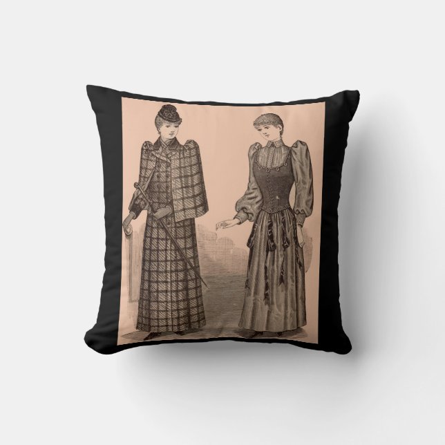 1895 Damenbekleidung und Damenbekleidung in Delina Kissen (Vorderseite)