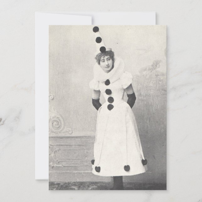 1898 Frau in Clownkostüm, Antiquitätenfotografie Einladung (Vorderseite)