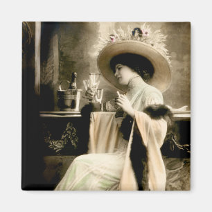 1900 Pariserin trinkt Champagner Magnet