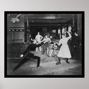 1908: Mensch und Frauen Poster