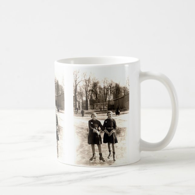 1925 Freundin-Eis-Skaten Kaffeetasse (Rechts)