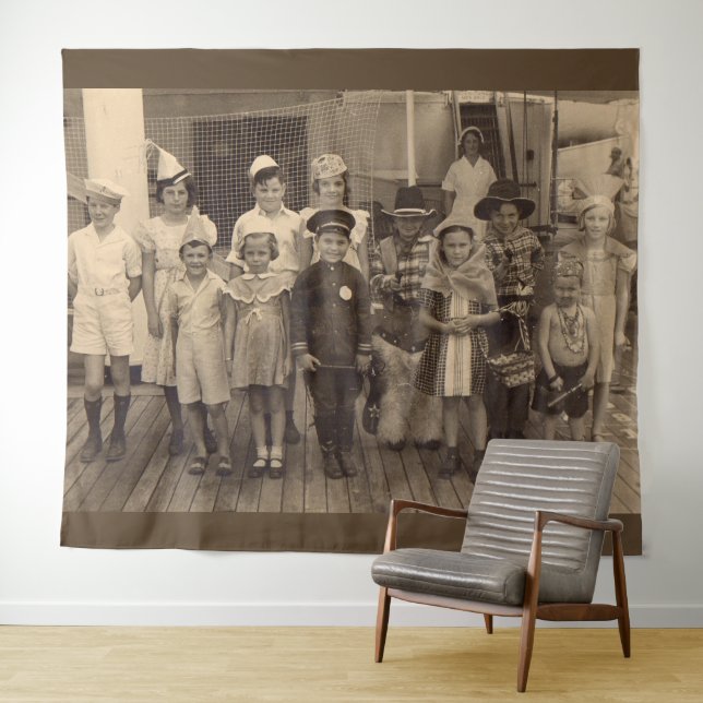 1935 Party für Kinder an Bord Wandteppich (Beispiel (Horizontal))