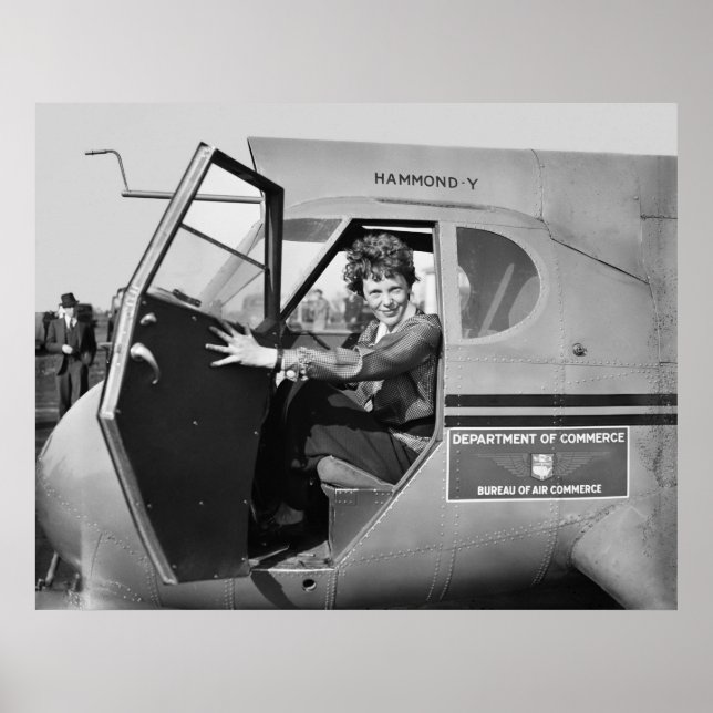 1936 PORTRAIT von AMELIA EARHART Poster (Vorne)