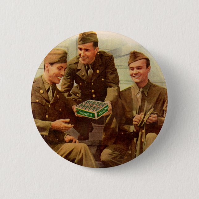 1940s WWII solders with candy from home Button (Vorderseite)