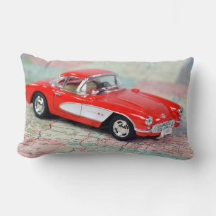 1957 Corvette auf der Straßenkarte Lendenkissen