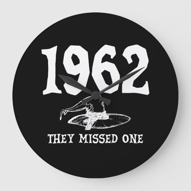 1962 versäumten sie ein Salem HexenHalloween Große Wanduhr (Vorderseite)