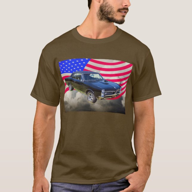 1967 Pontiac GTO und amerikanische Flagge T-Shirt (Vorderseite)