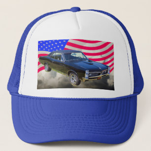 1967 Pontiac GTO und amerikanische Flagge Truckerkappe