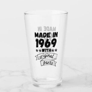 1969 mit Originalteilen hergestellt, Glas