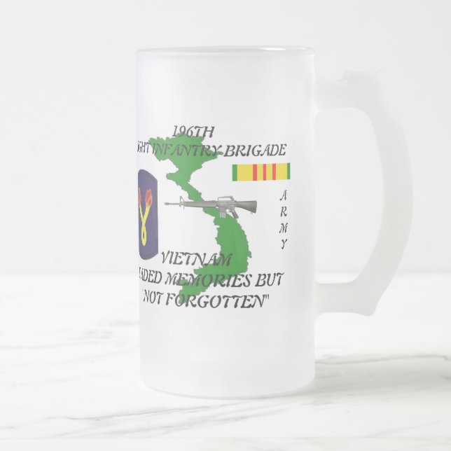 196th Tasse givrée par Vietnam légère de FNI (Droit)