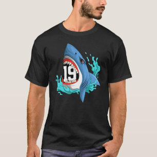 19 Hai Geburtstag Tier Themed Party Celebra T-Shirt