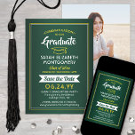 1 Foto Abschluss Elegant grün und gelb Save The Date<br><div class="desc">Teilen Sie die freudige Nachricht von einer bevorstehenden Abschlussfeier mit benutzerdefinierten Foto grün und Gold Save the Date Einladungen. Das Bild und die Formulierung auf dieser Vorlage sind einfach zu personalisieren mit dem Graduiertennamen, Klassenjahr und anderen Ankündigungsdetails Ihrer Wahl. Das Design besticht durch eine elegante, moderne Grenze, stilvolle Kalligraphie, klassische...</div>