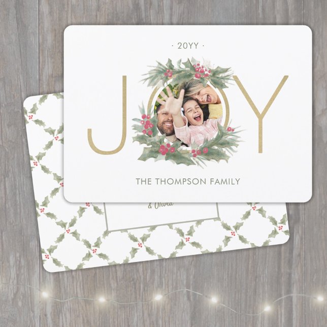 1 Foto Moderne JOY Vintag Watercolor Holly Wreath Feiertagskarte (Von Creator hochgeladen)