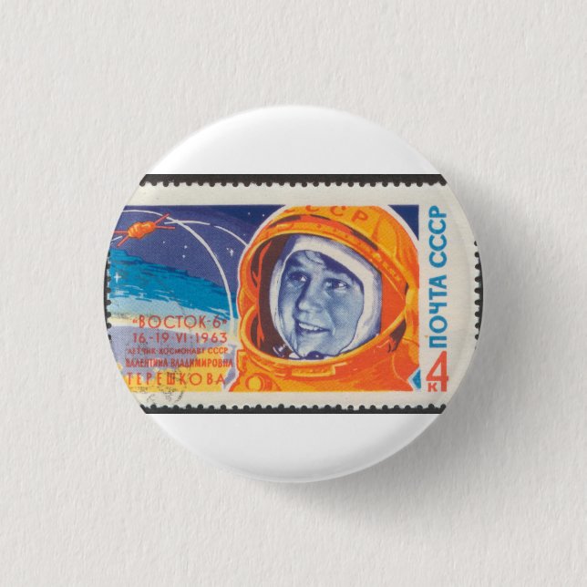 1. Frau Valentina Vladimirovna im Raum Button (Vorderseite)