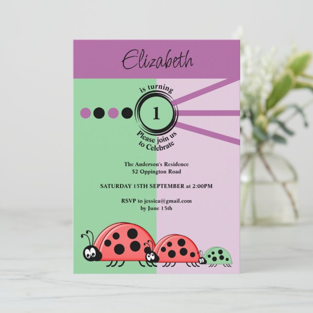 1. Geburtstag Party Ladybugs grün lila feiern Einladung (Stehend Vorderseite)