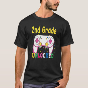1. Klasse Erreicht 2. Klasse Unverriegelte Retro-F T-Shirt