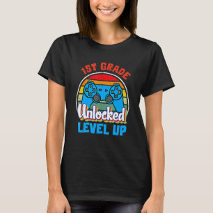 1. Klasse freigeschaltet Level Up Spiel zurück zur T-Shirt