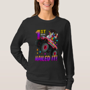 1. Klasse Nails It Einhorn Monster Truck Graduati T-Shirt