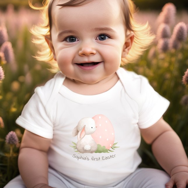 1. Osterfest Niedlich Bunny Ei Name Girl Pink Baby Strampler (First Easter Cute Bunny, Personalized Baby Girl Baby Bodysuit)