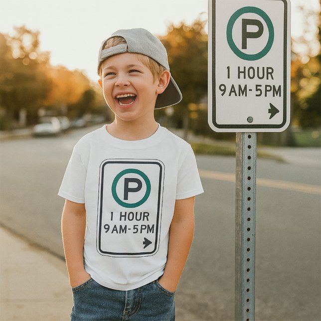 1 Stunde Parkplatz für kontrollierte Parkplätze T-Shirt (Von Creator hochgeladen)