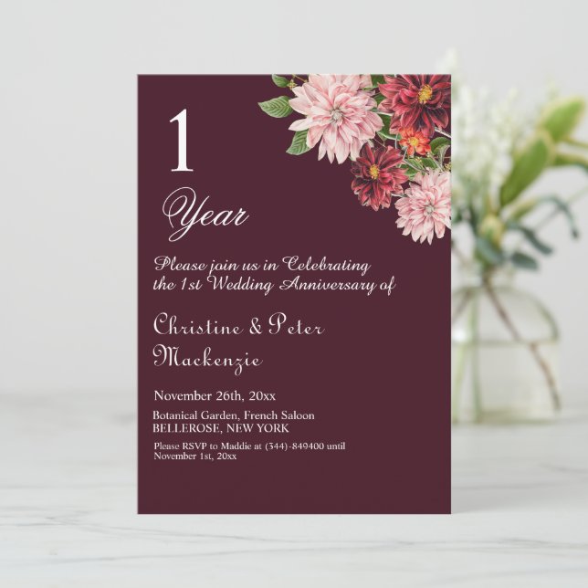 1. Zeitung Hochzeitsfeier Burgund Floral Einladung (Stehend Vorderseite)